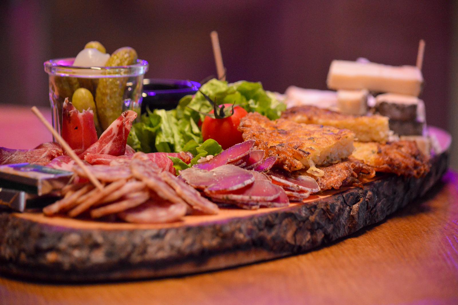 devanture bare le Bachal